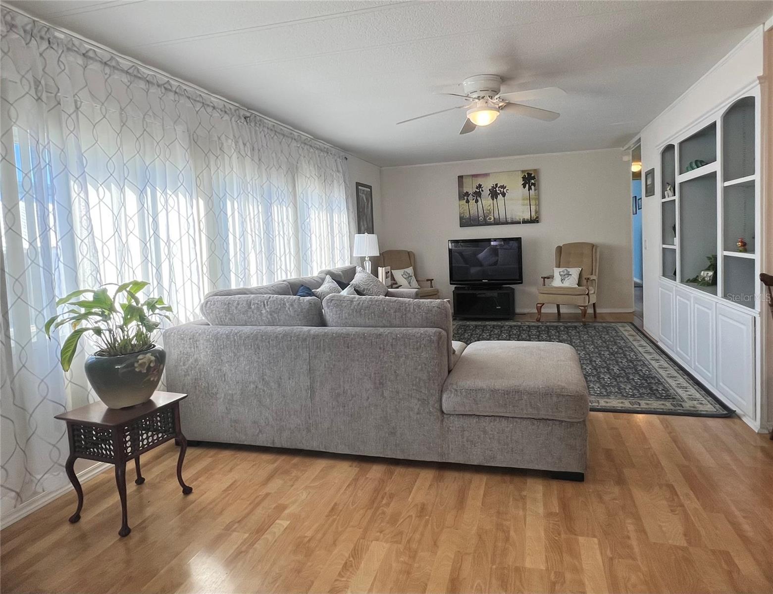 Image 12 of 64 For 1100 Belcher Road S 604