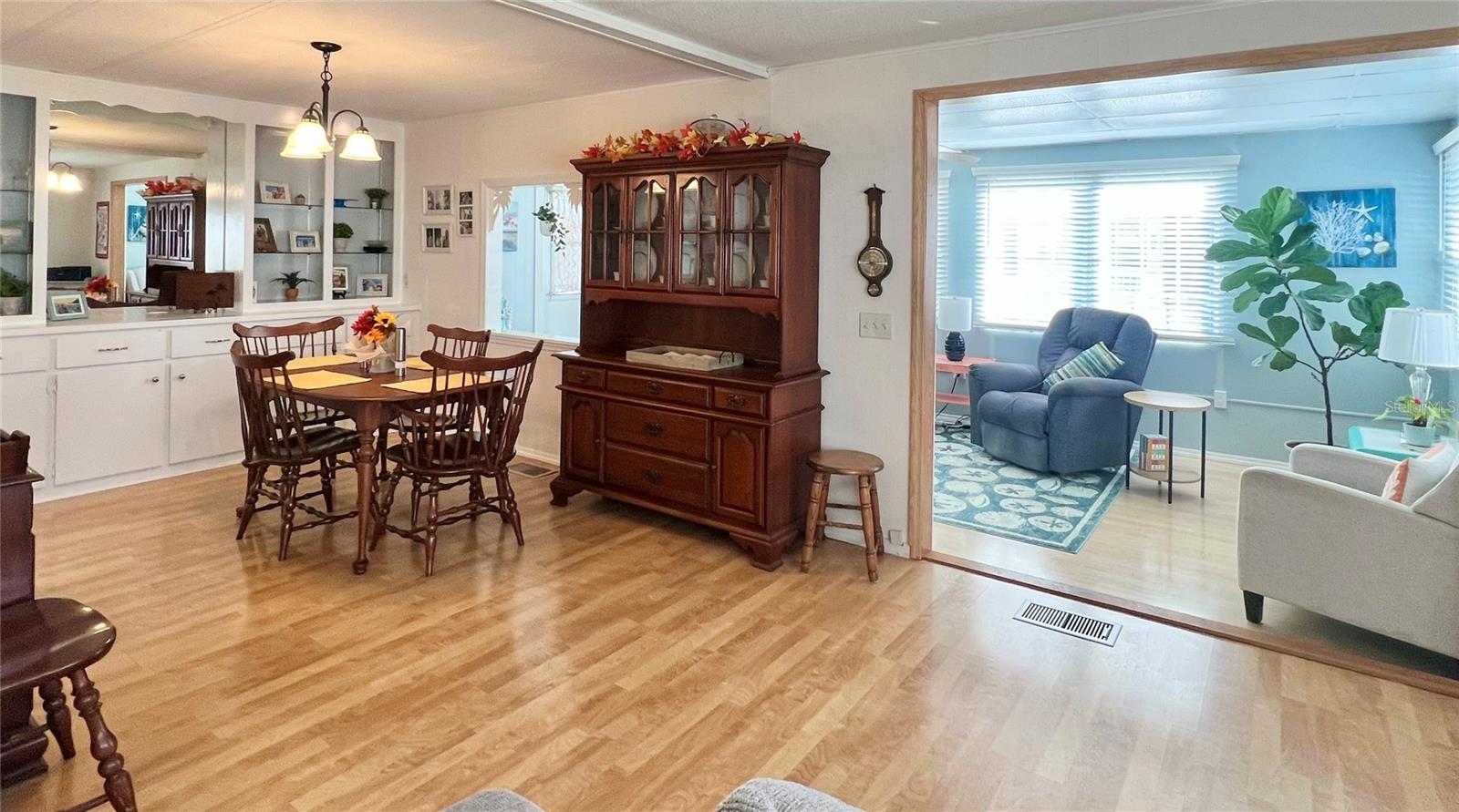 Image 18 of 64 For 1100 Belcher Road S 604