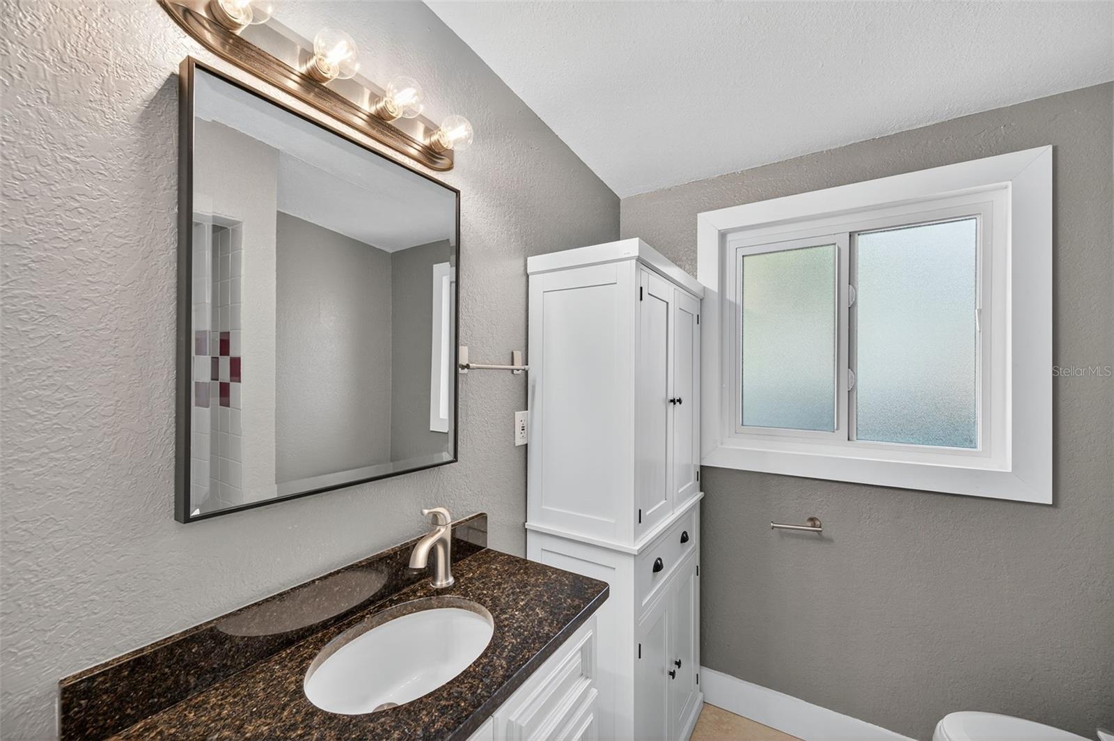 Image 15 of 42 For 2470 47th Street S