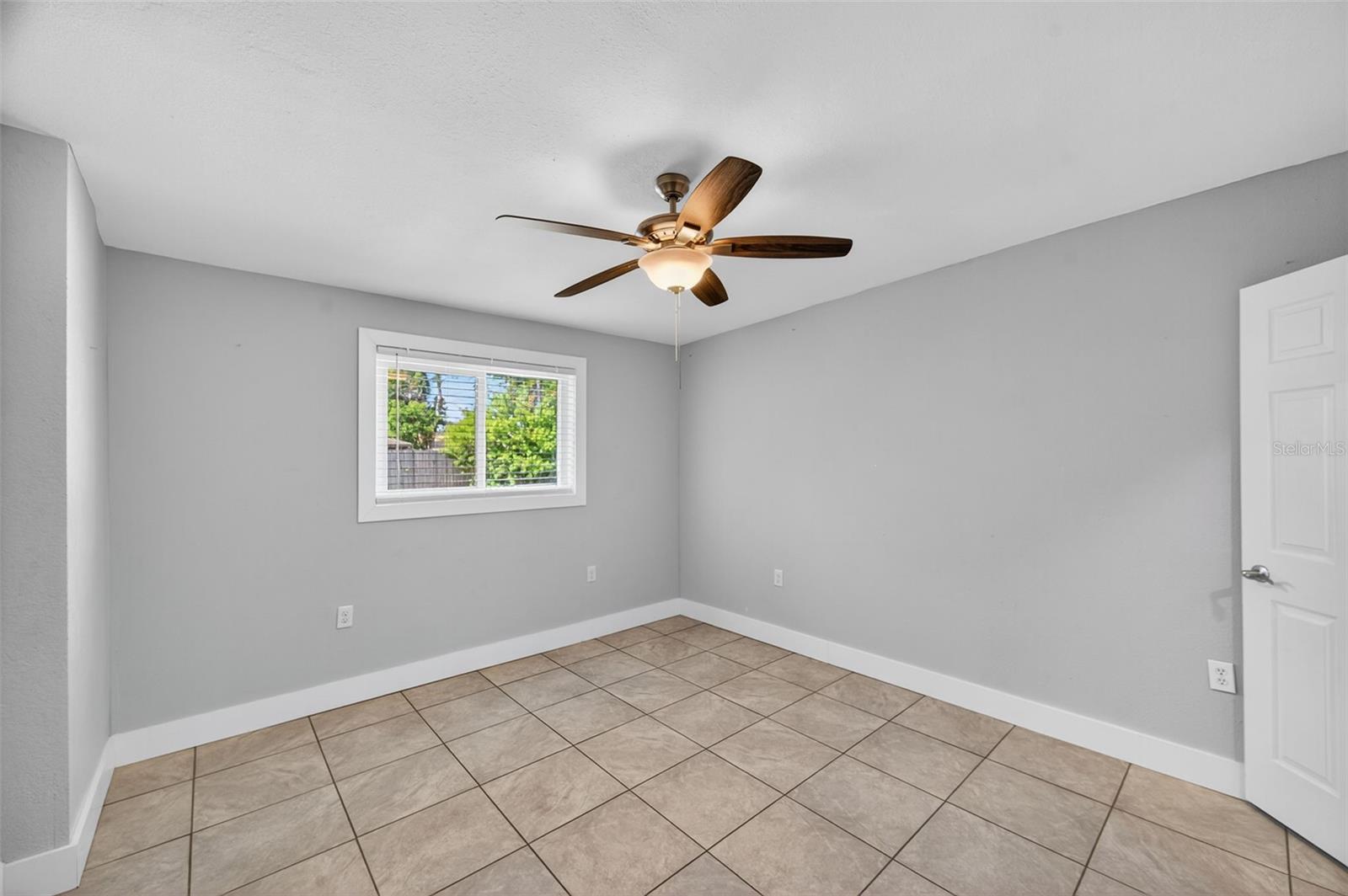 Image 18 of 42 For 2470 47th Street S