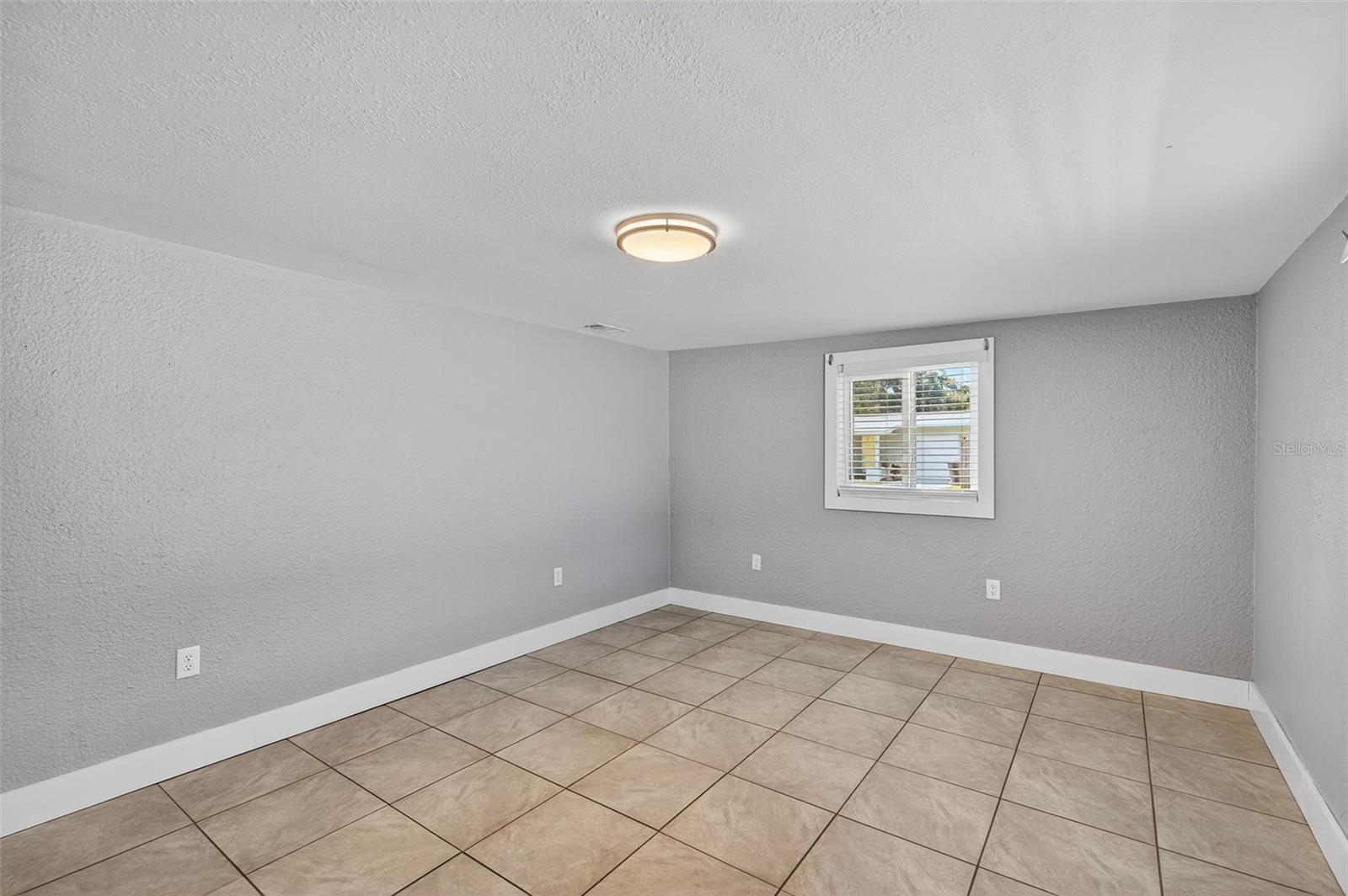 Image 24 of 42 For 2470 47th Street S