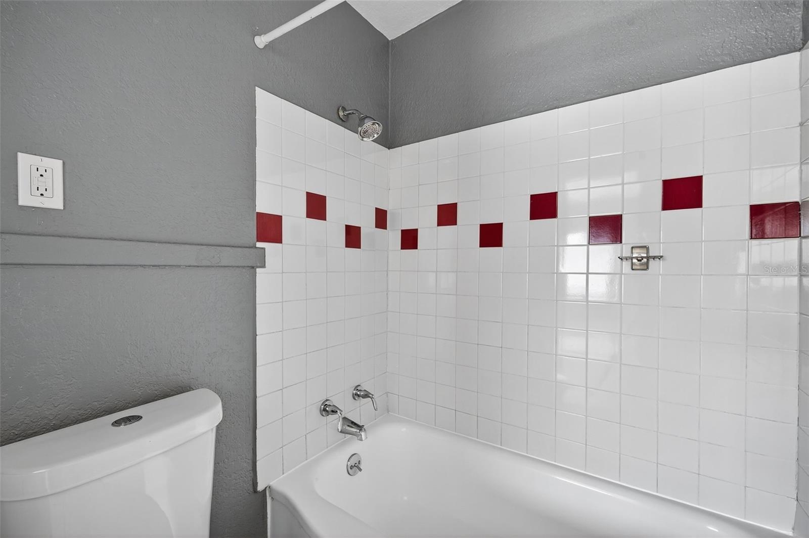 Image 33 of 42 For 2470 47th Street S