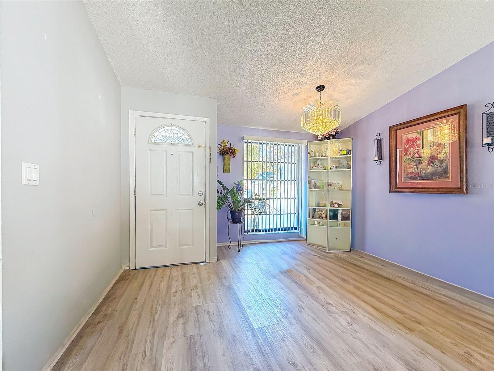 Image 6 of 55 For 9214 Roundwood Court