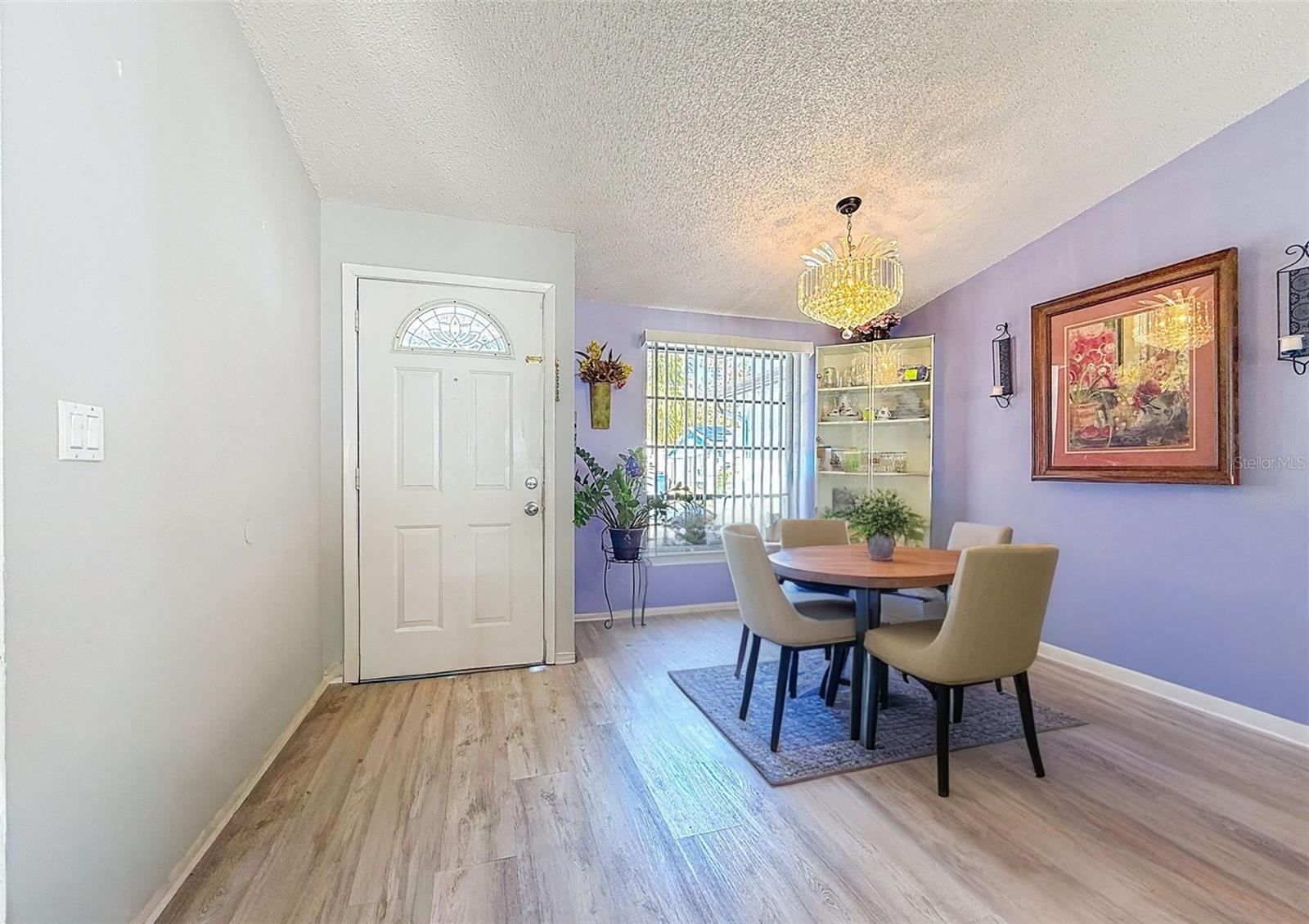 Image 7 of 55 For 9214 Roundwood Court