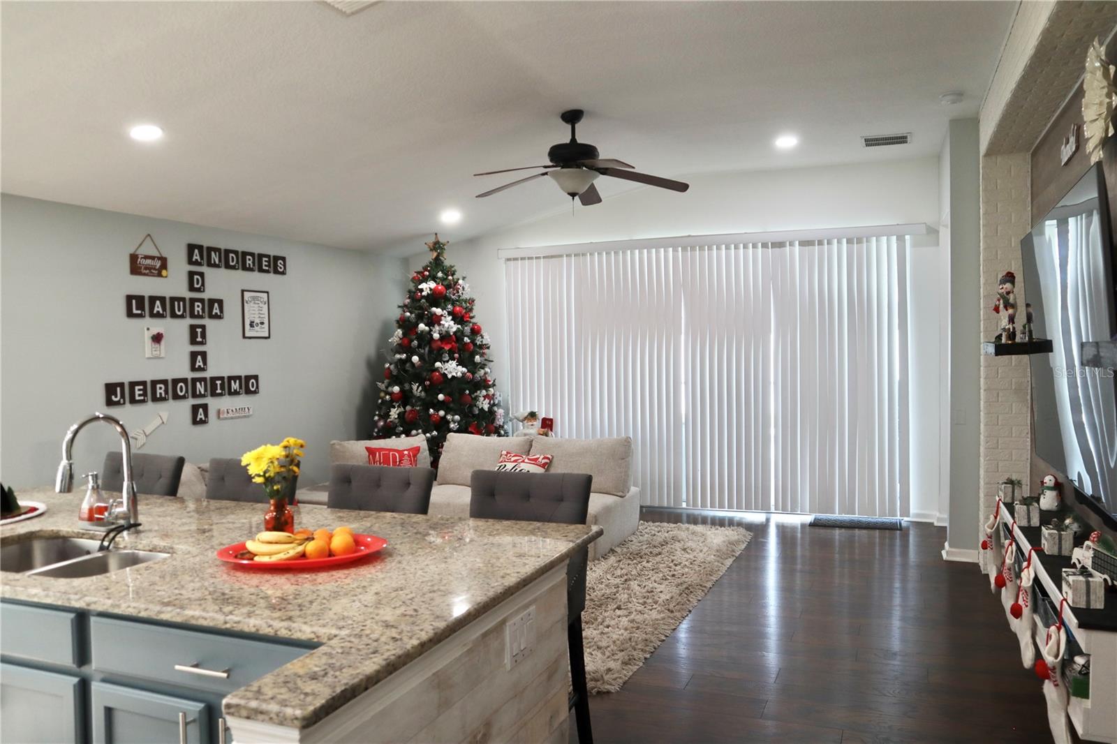 Image 28 of 54 For 398 Sea Holly Drive