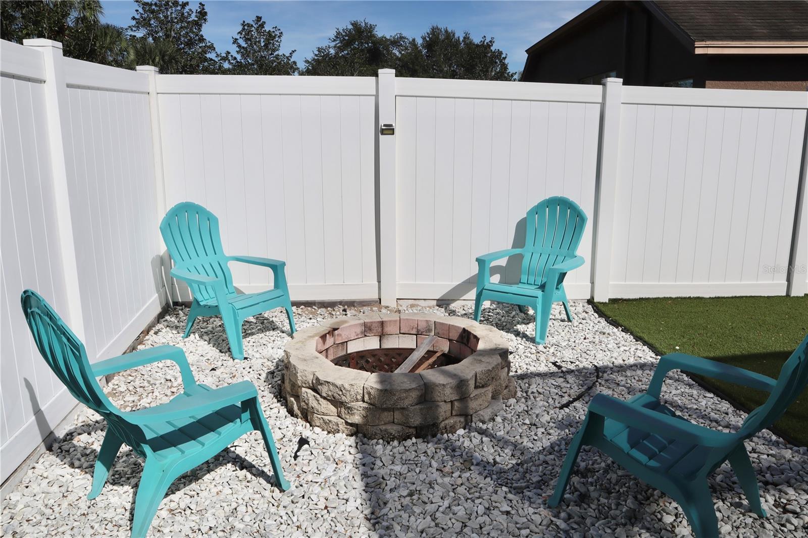 Image 39 of 54 For 398 Sea Holly Drive