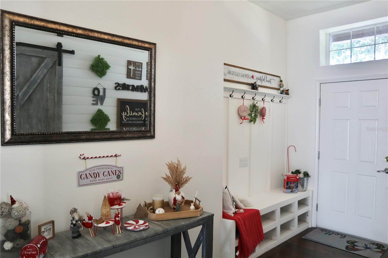 Image 4 of 54 For 398 Sea Holly Drive