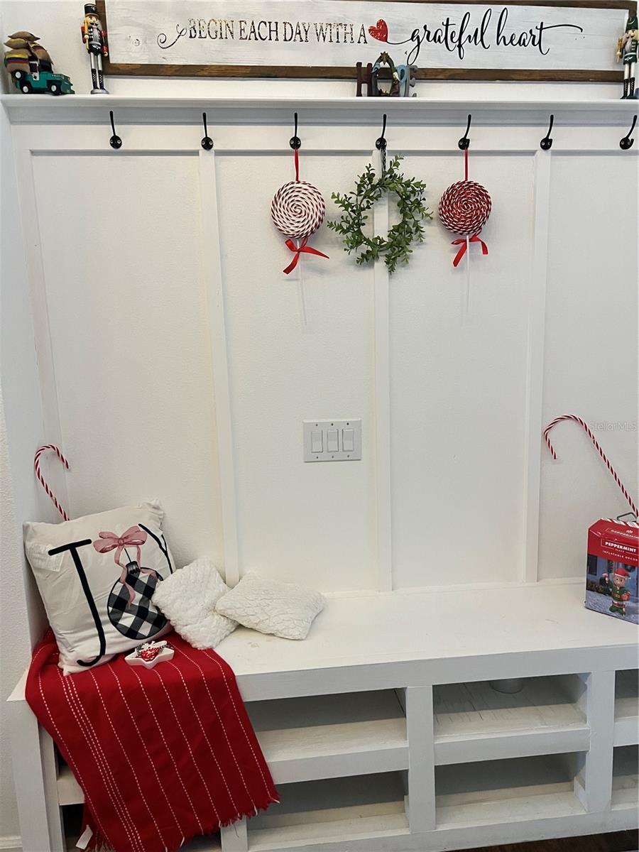 Image 6 of 54 For 398 Sea Holly Drive