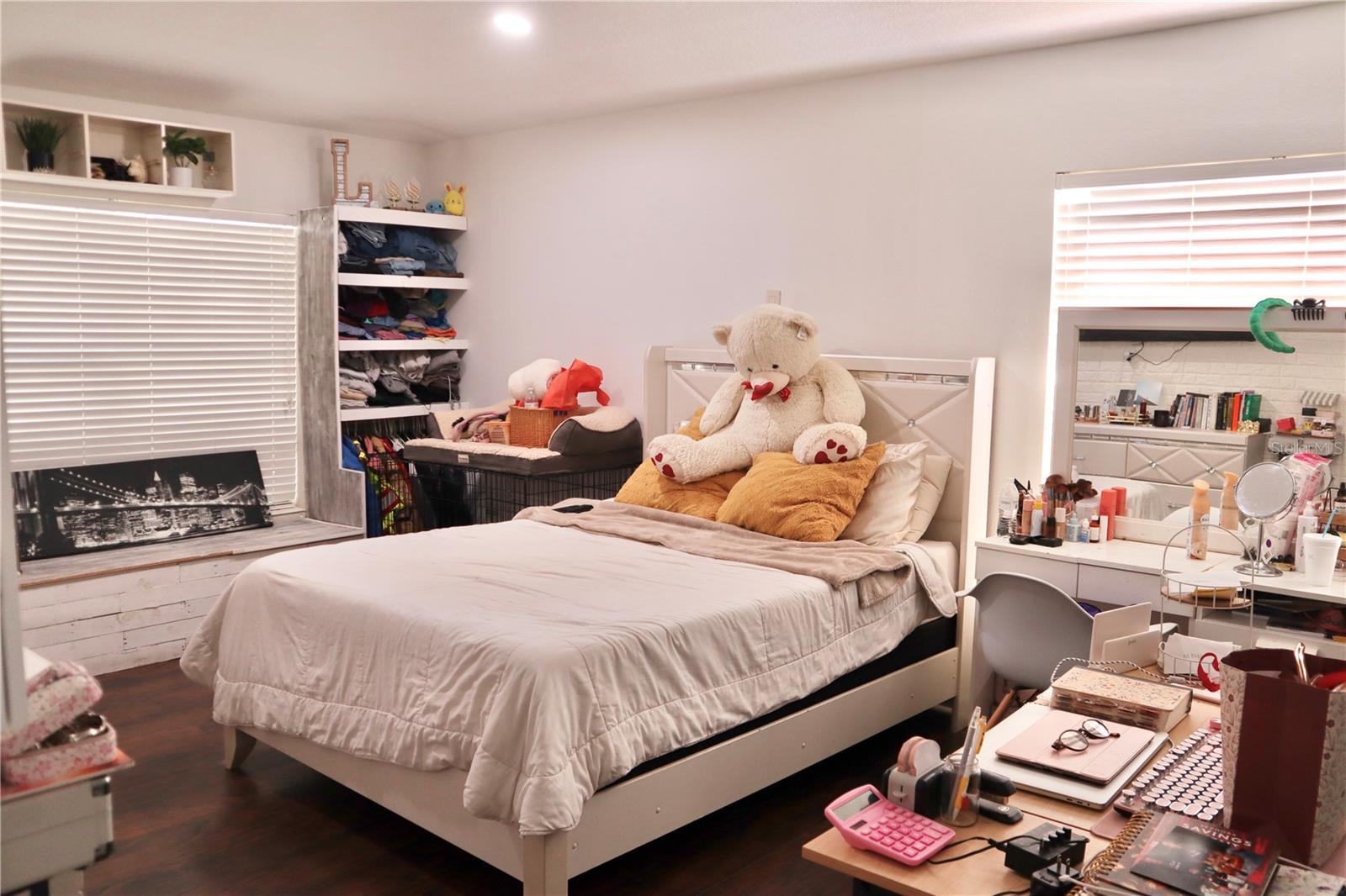 Image 9 of 54 For 398 Sea Holly Drive