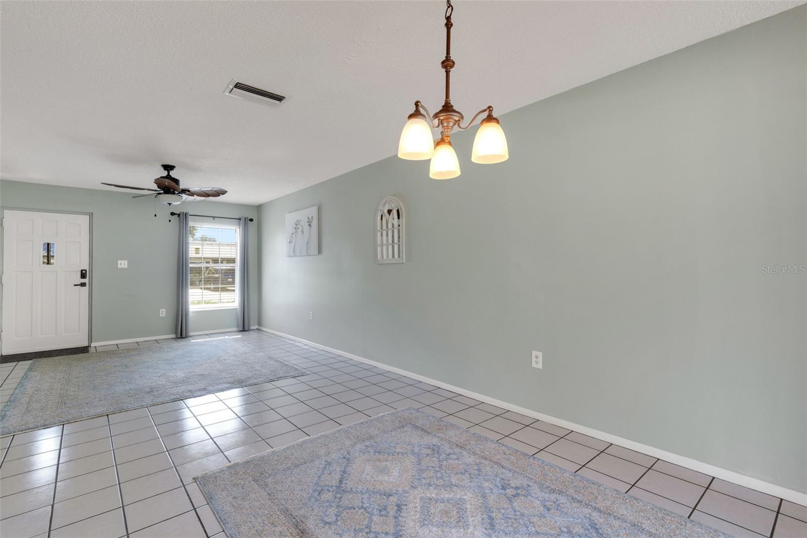 Image 11 of 65 For 4215 Bay Drive 203