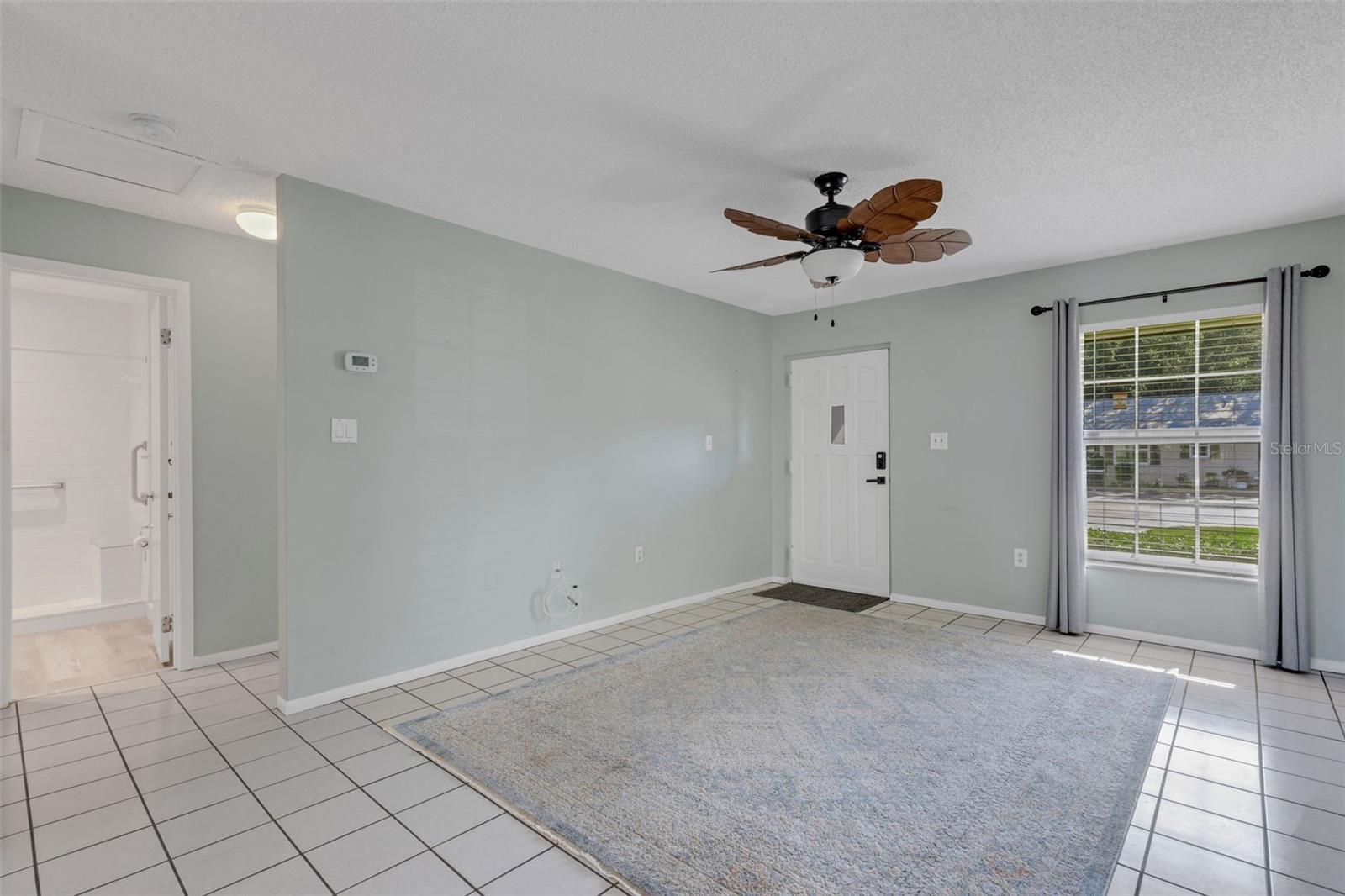 Image 12 of 65 For 4215 Bay Drive 203