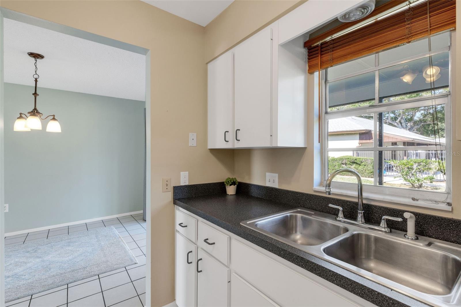 Image 18 of 65 For 4215 Bay Drive 203