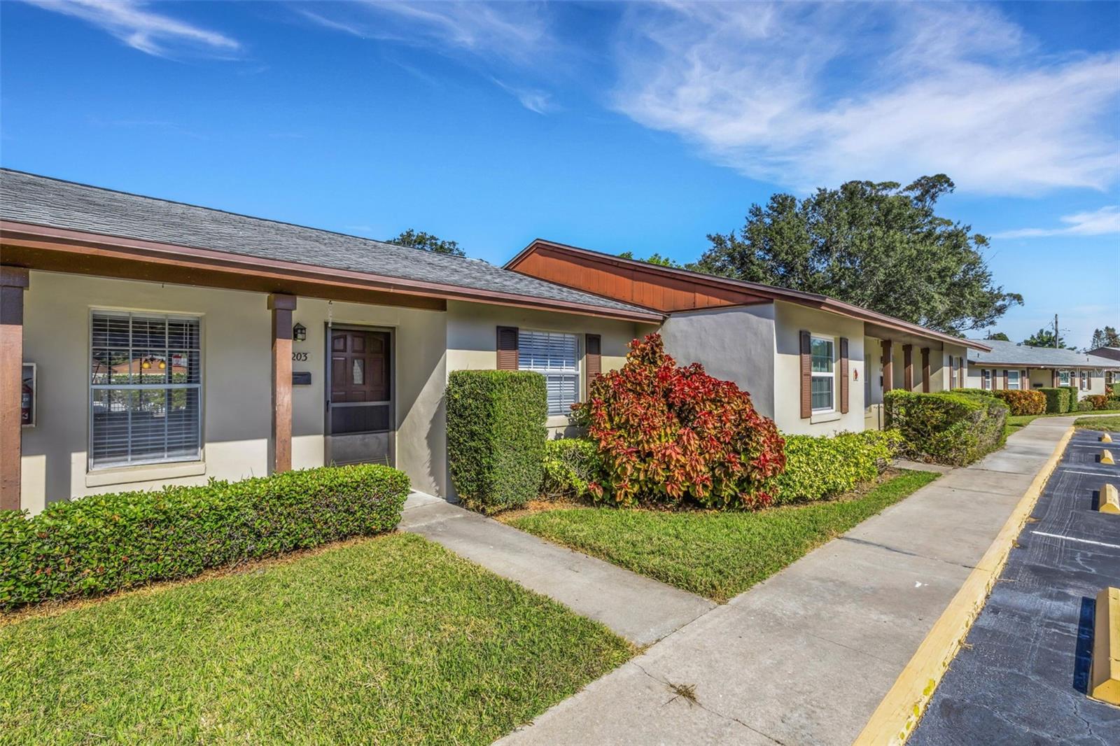 Image 38 of 65 For 4215 Bay Drive 203