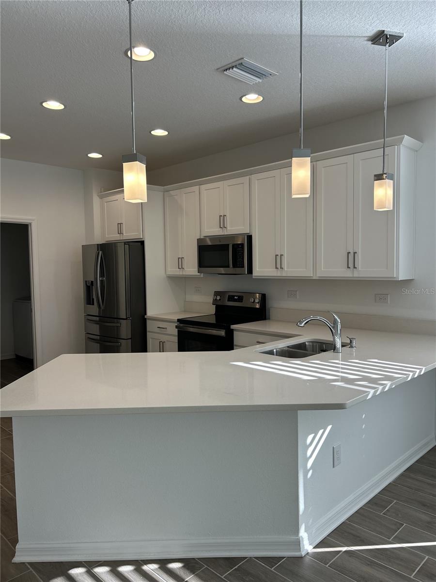 Image 6 of 18 For 5986 Fiore Drive