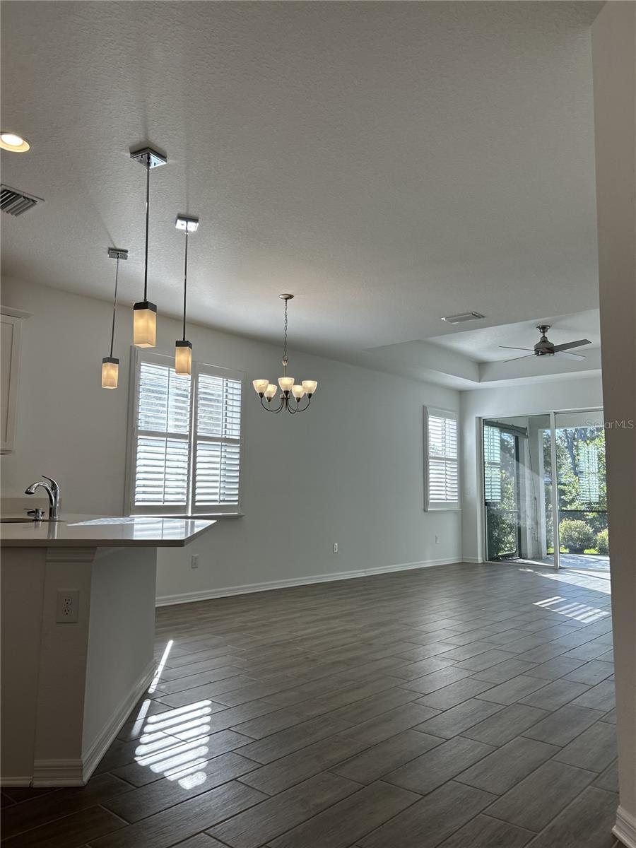 Image 7 of 18 For 5986 Fiore Drive