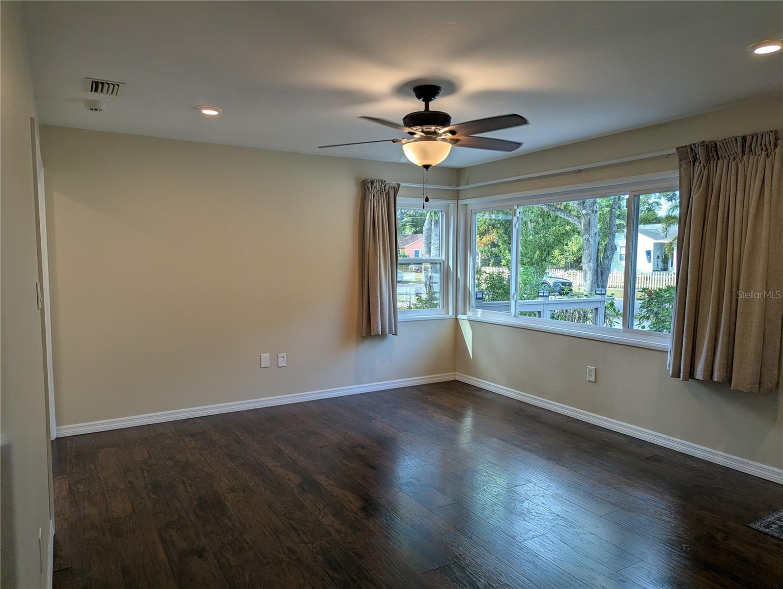 Listing photo id 1 for 3530 8th Avenue N