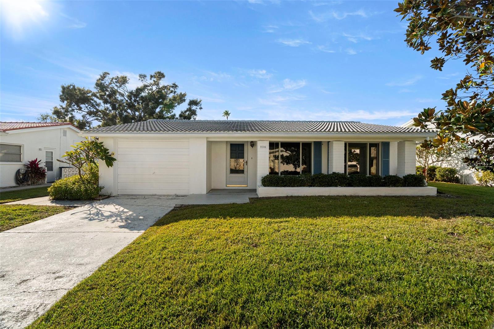 Image 27 of 36 For 9306 42nd Street N