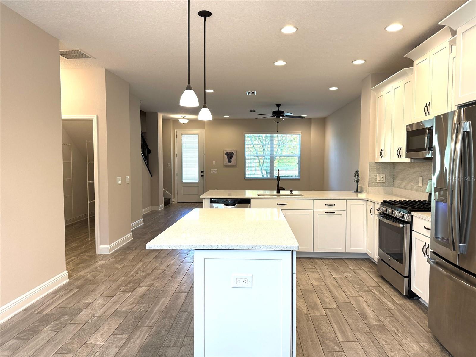 Image 10 of 77 For 12526 Rangeland Boulevard