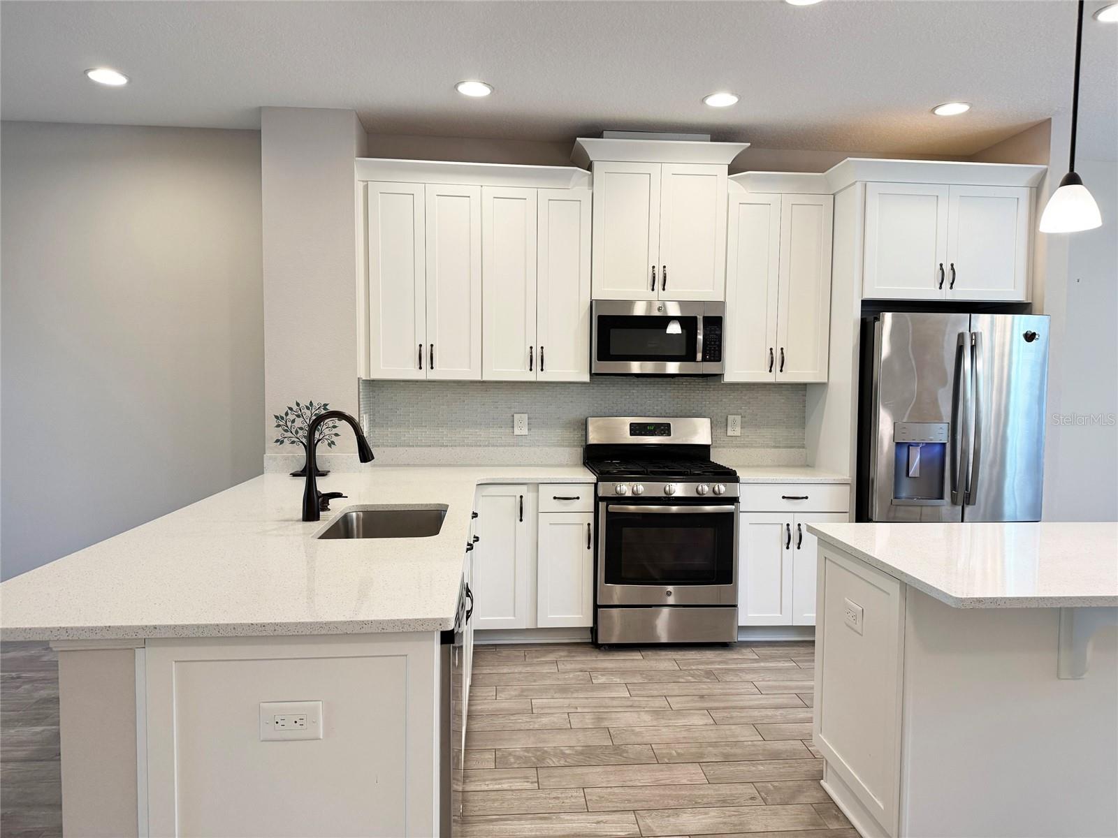 Image 8 of 77 For 12526 Rangeland Boulevard