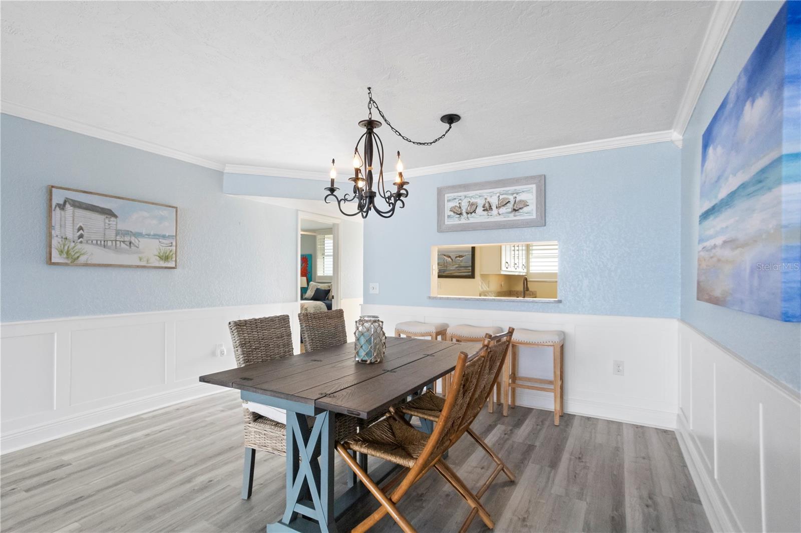 Image 10 of 32 For 18304 Gulf Boulevard 408