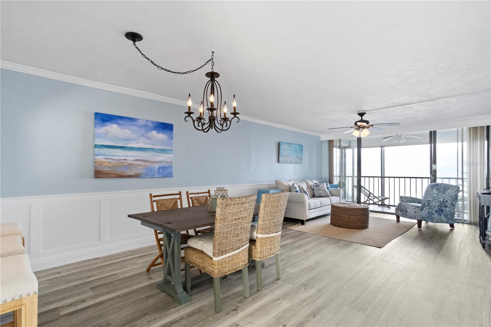 Image 11 of 32 For 18304 Gulf Boulevard 408