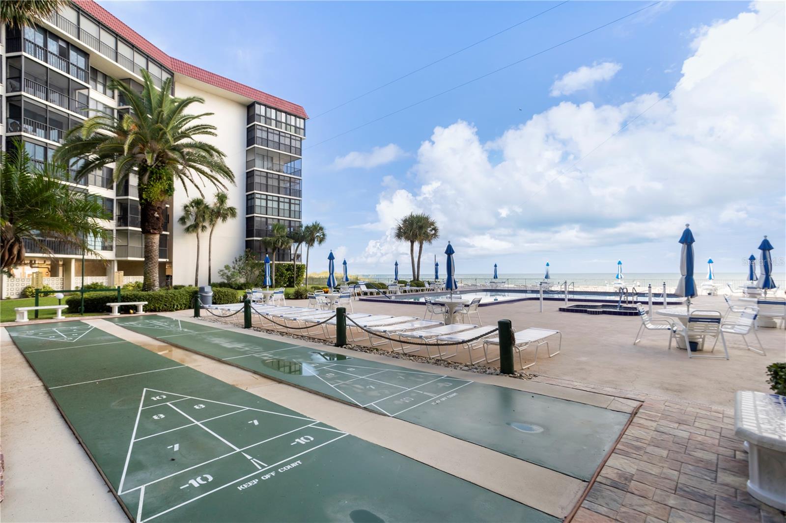 Image 26 of 32 For 18304 Gulf Boulevard 408