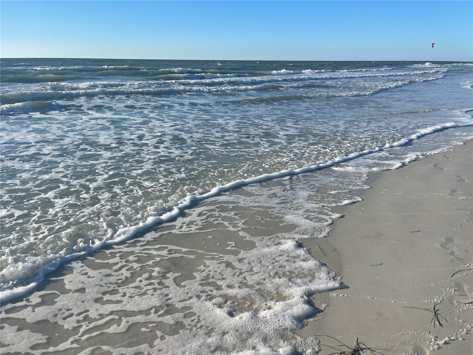 Image 30 of 32 For 18304 Gulf Boulevard 408