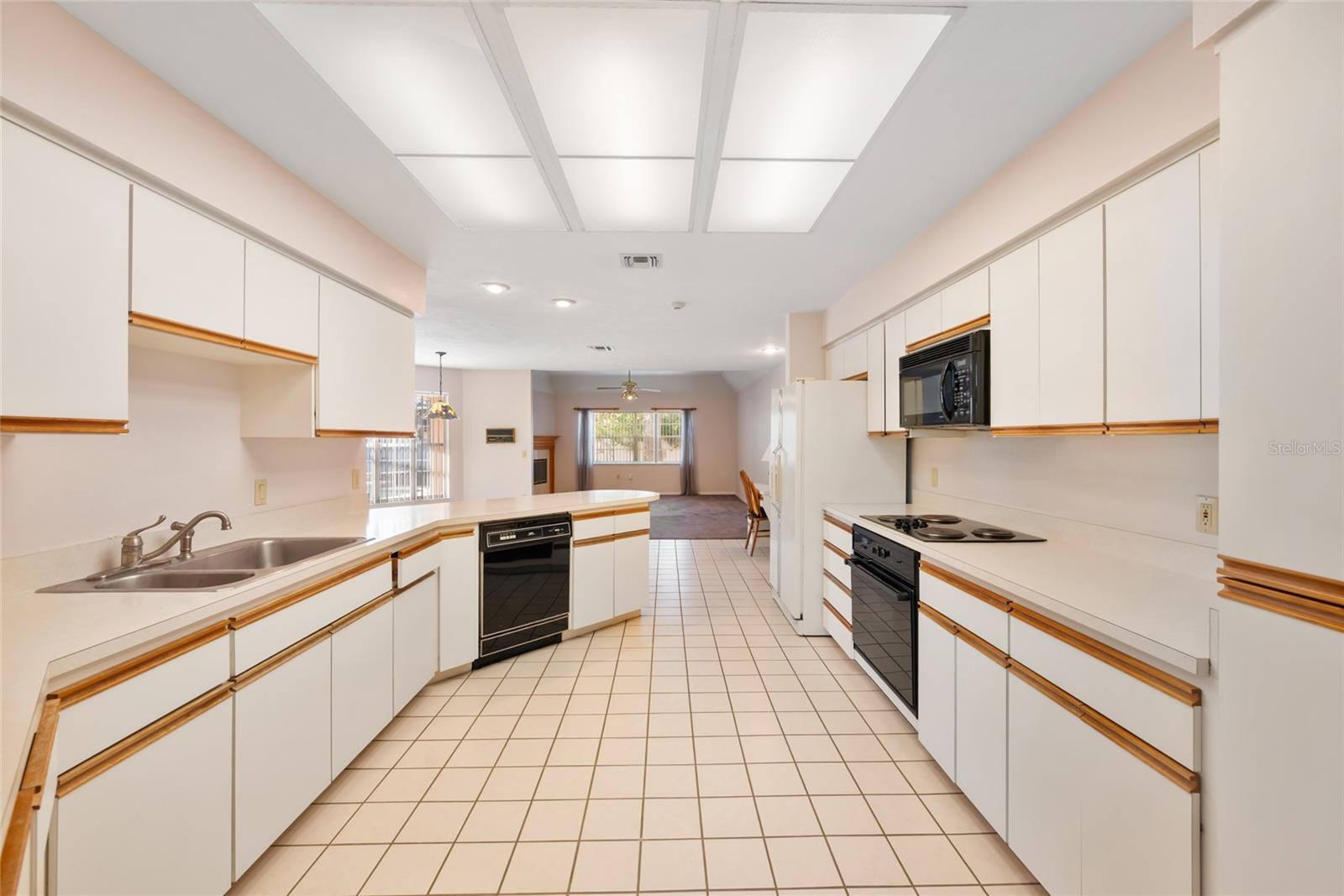 Image 15 of 42 For 5625 Mossberg Drive