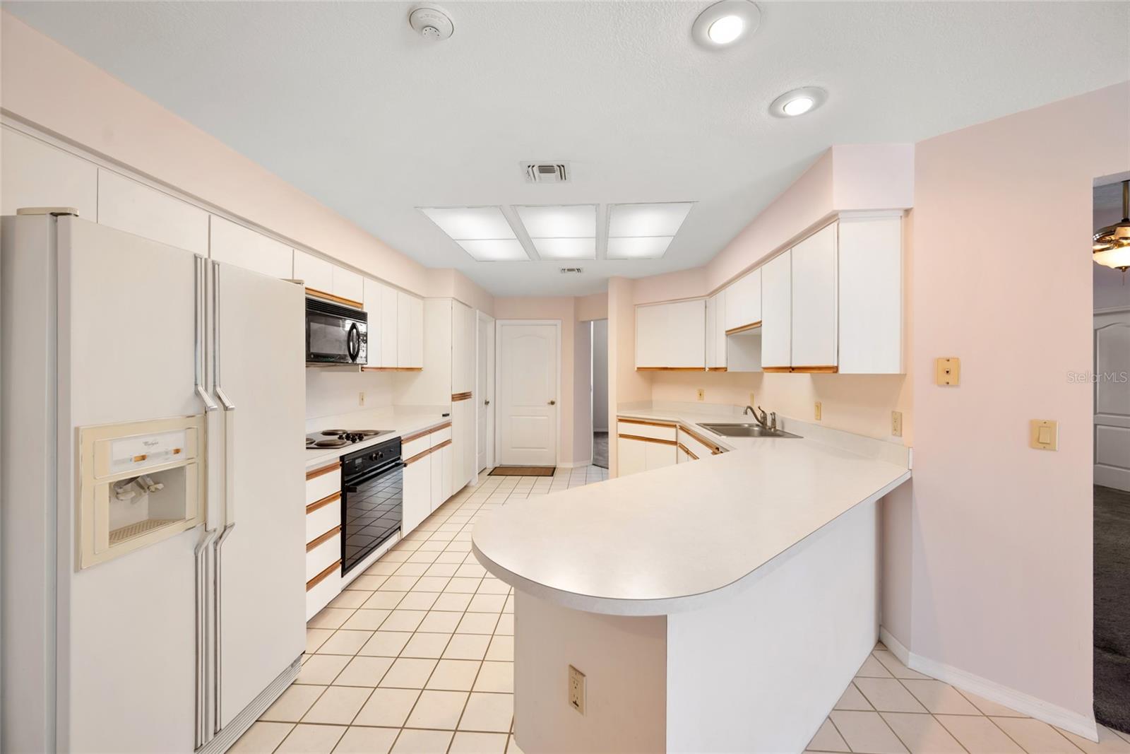 Image 16 of 42 For 5625 Mossberg Drive