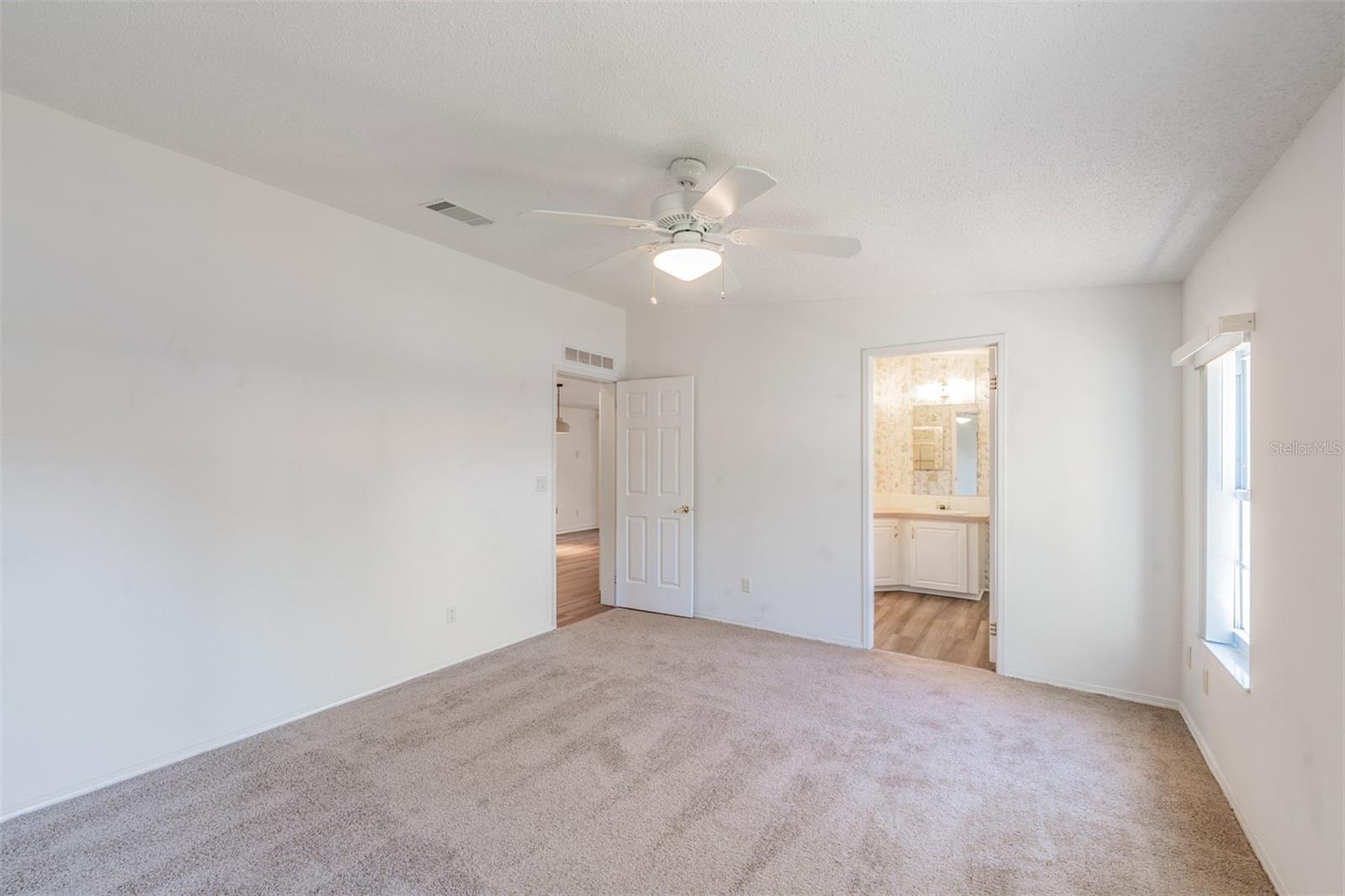 Image 19 of 44 For 37422 Neukom Avenue