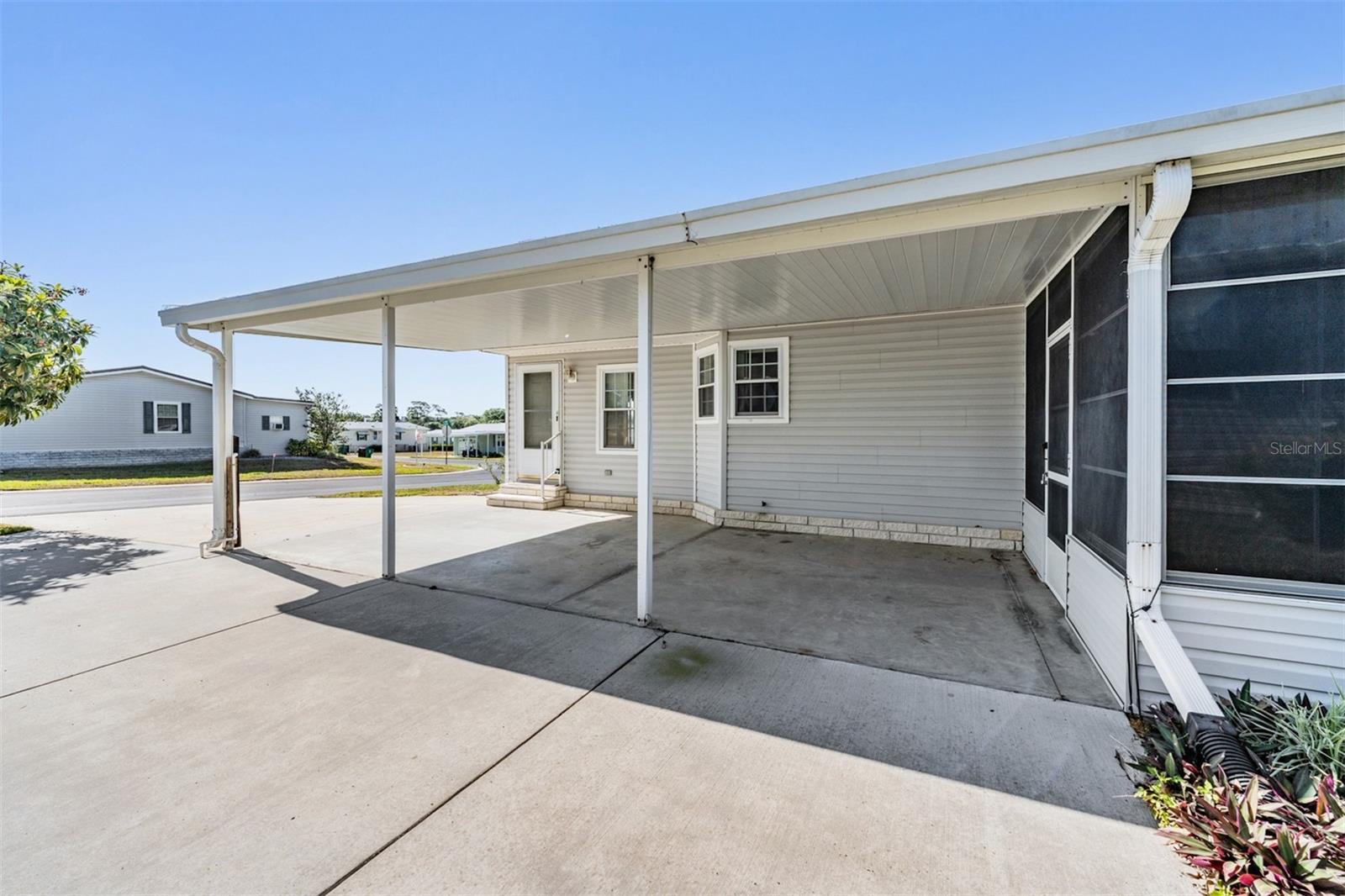 Image 26 of 44 For 37422 Neukom Avenue