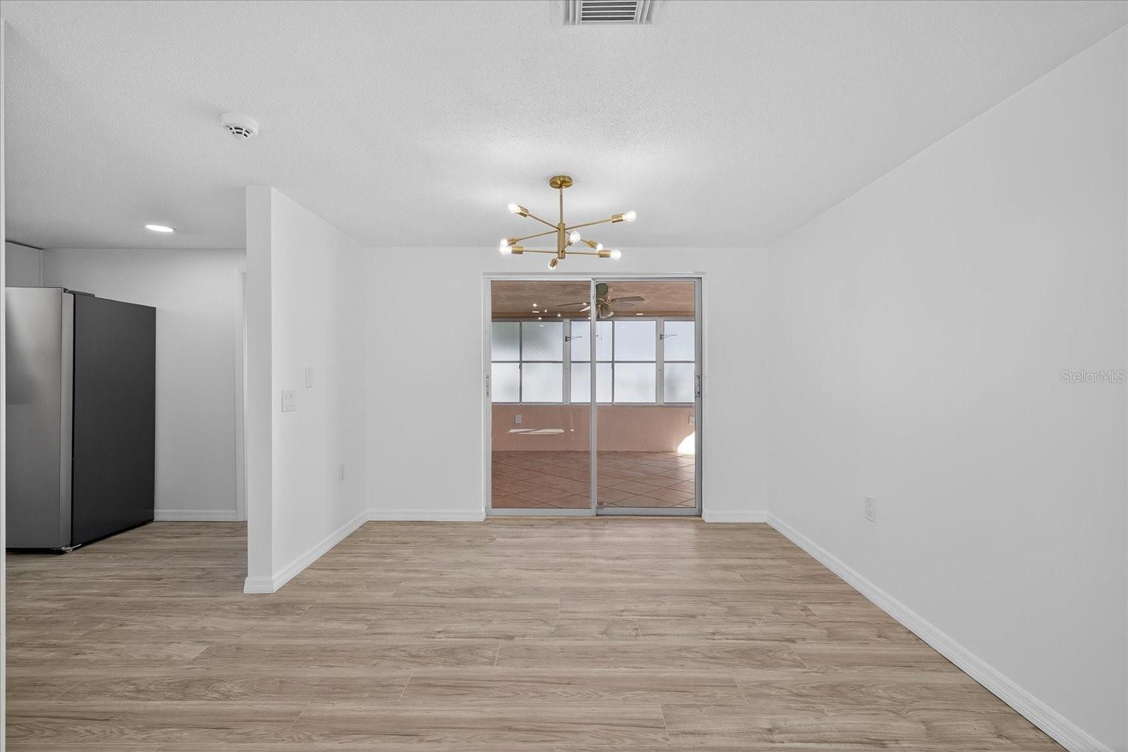 Image 10 of 35 For 6923 Tierra Verde Street