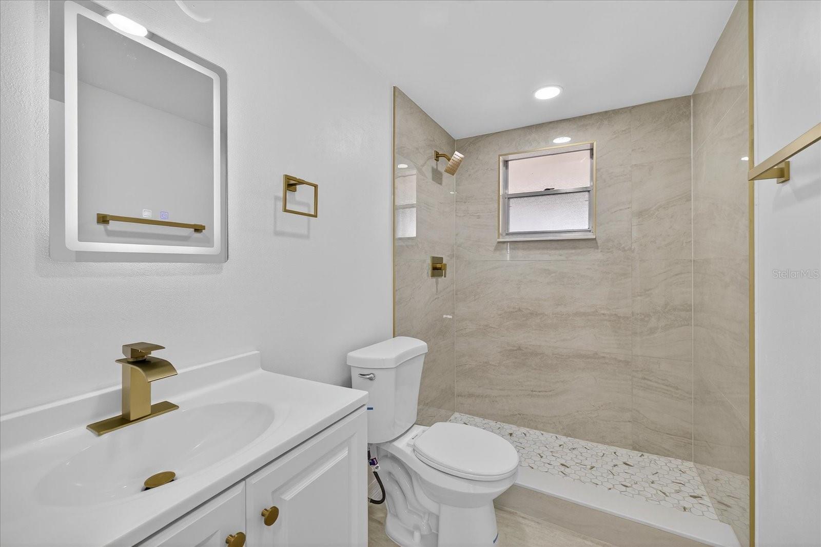 Image 14 of 35 For 6923 Tierra Verde Street