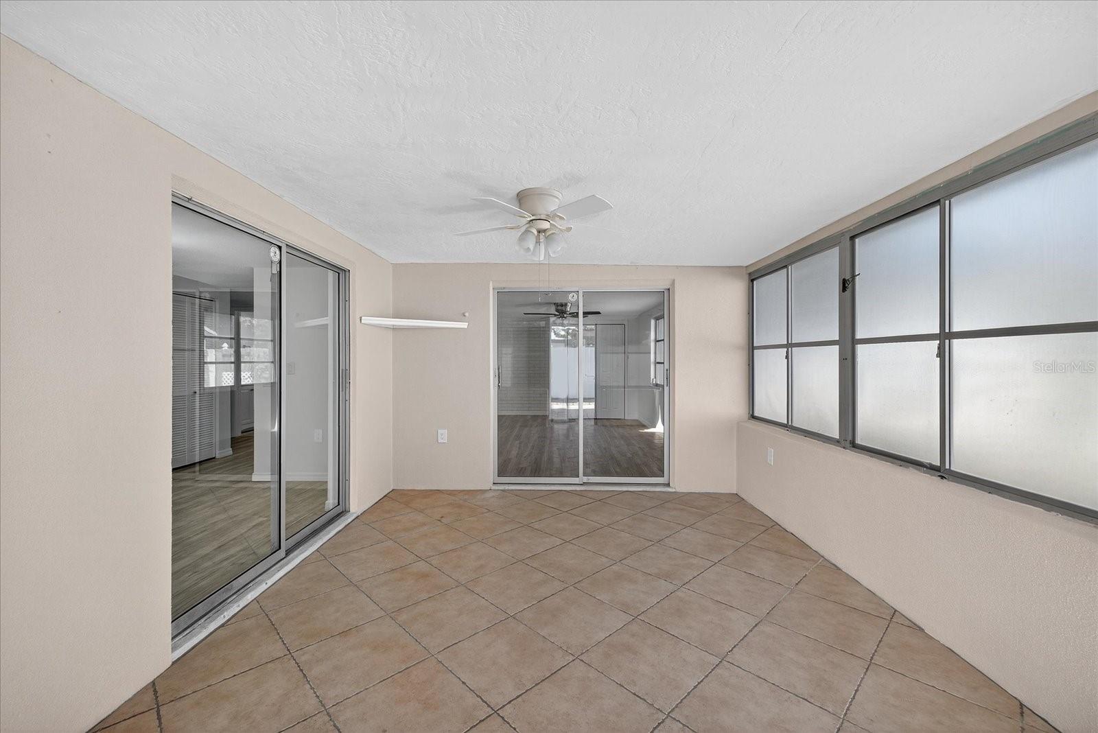 Image 26 of 35 For 6923 Tierra Verde Street