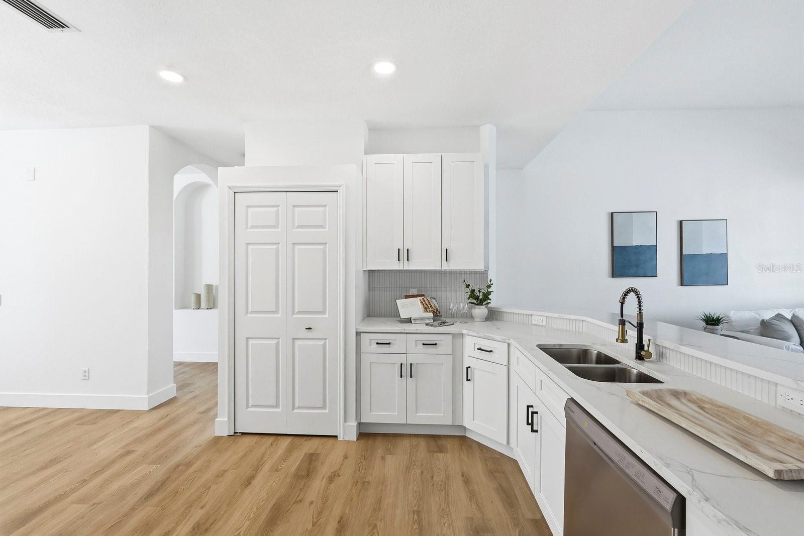 Image 10 of 42 For 18020 Sparrows Nest Drive