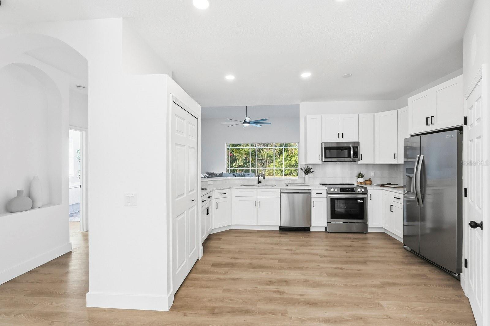 Image 11 of 42 For 18020 Sparrows Nest Drive