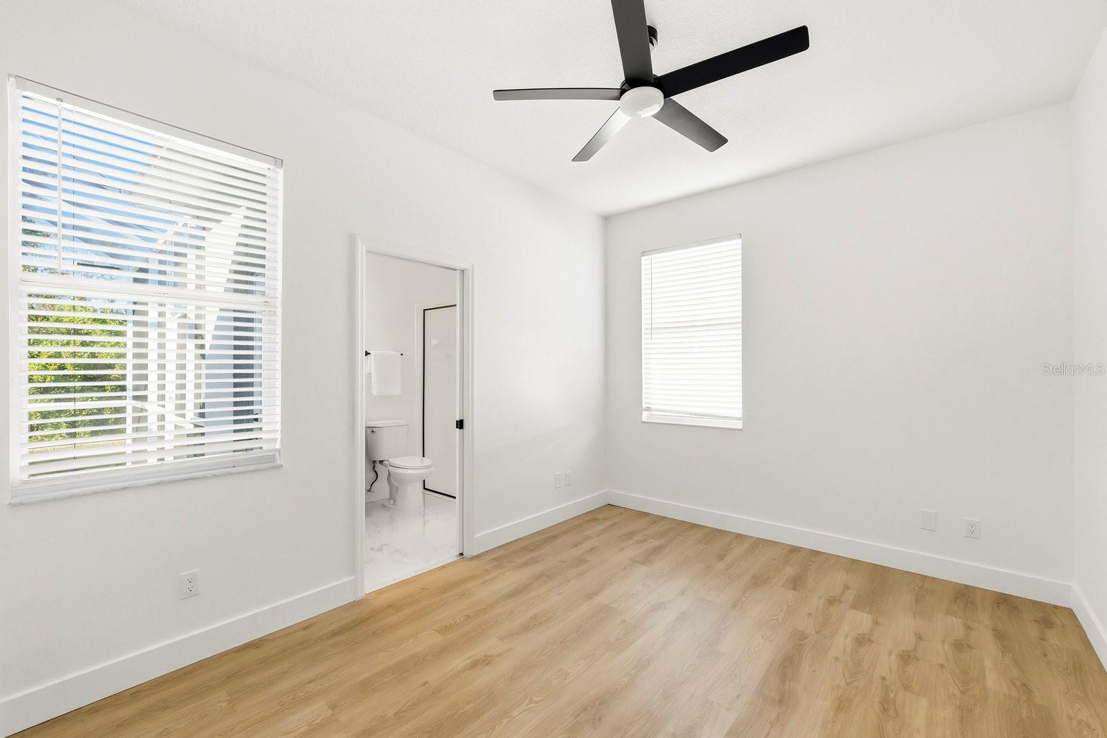 Image 23 of 42 For 18020 Sparrows Nest Drive