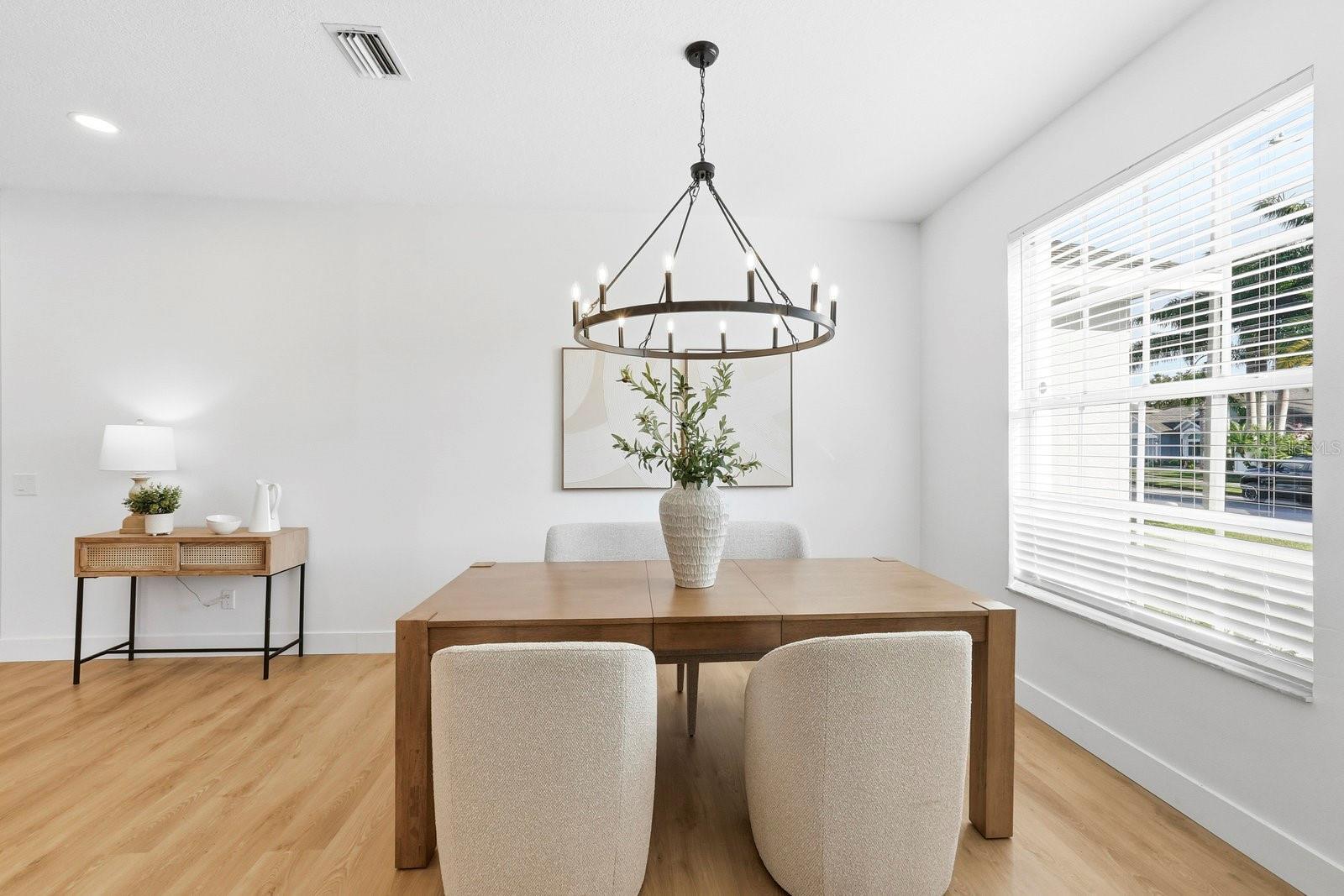 Image 6 of 42 For 18020 Sparrows Nest Drive