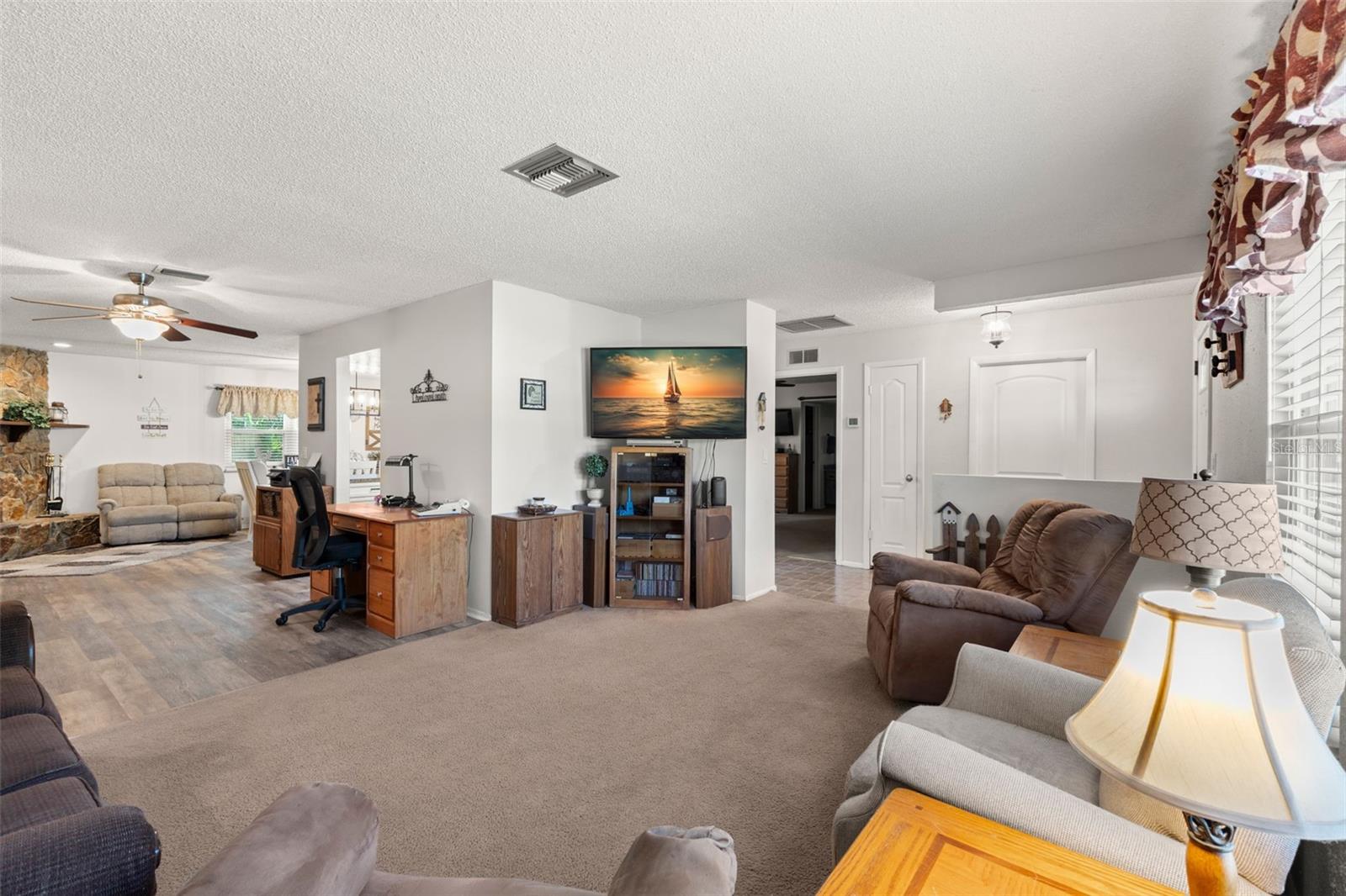 Image 15 of 33 For 112 Meadowcross Drive