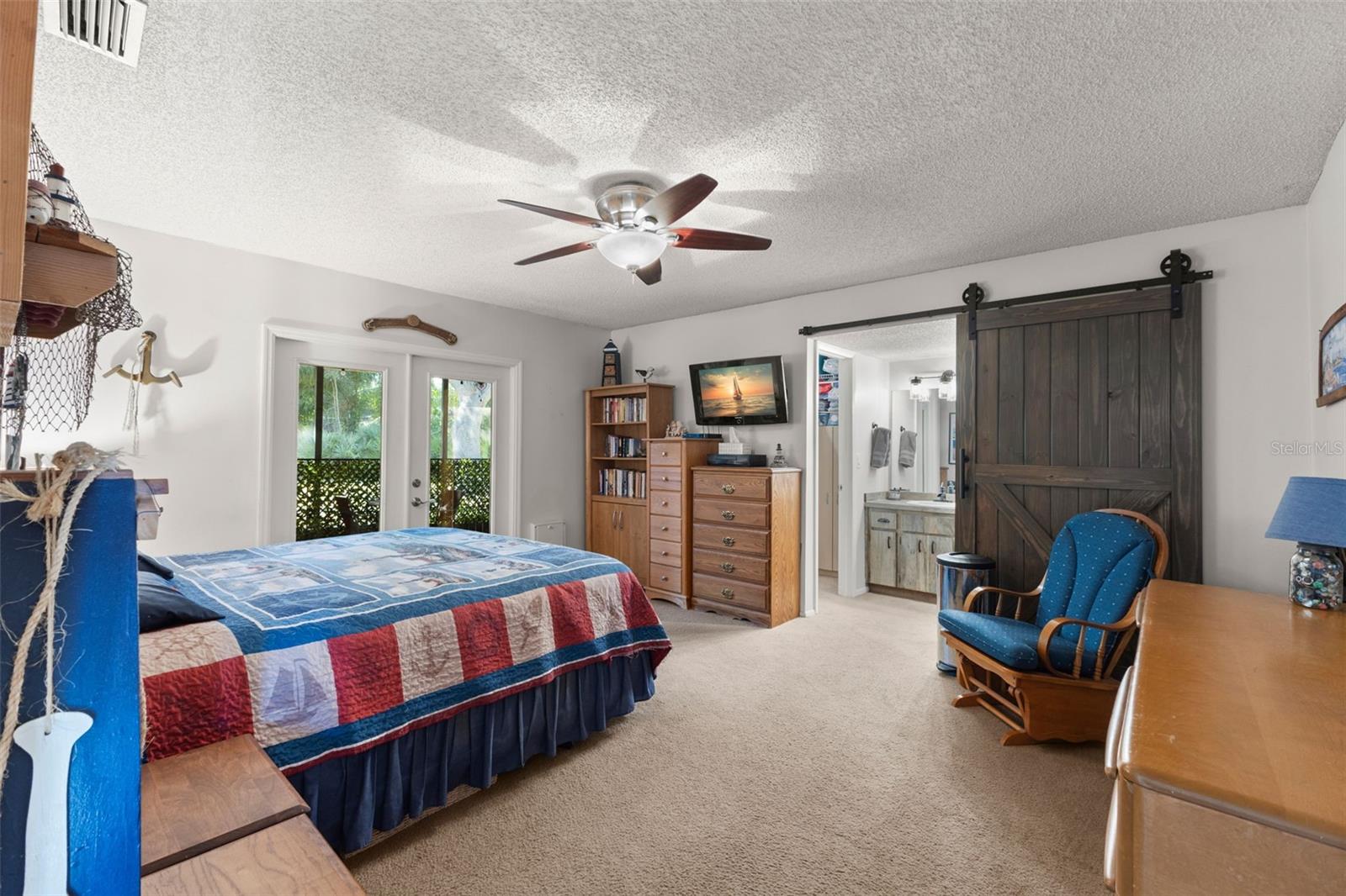 Image 21 of 33 For 112 Meadowcross Drive