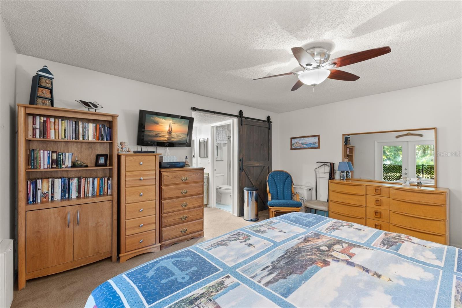 Image 23 of 33 For 112 Meadowcross Drive