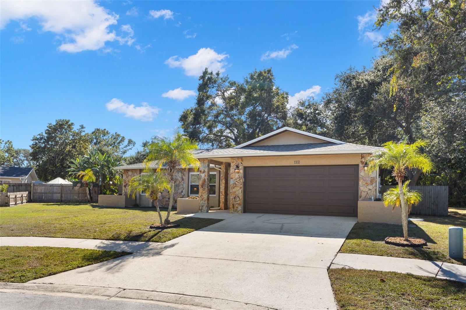 Image 3 of 33 For 112 Meadowcross Drive