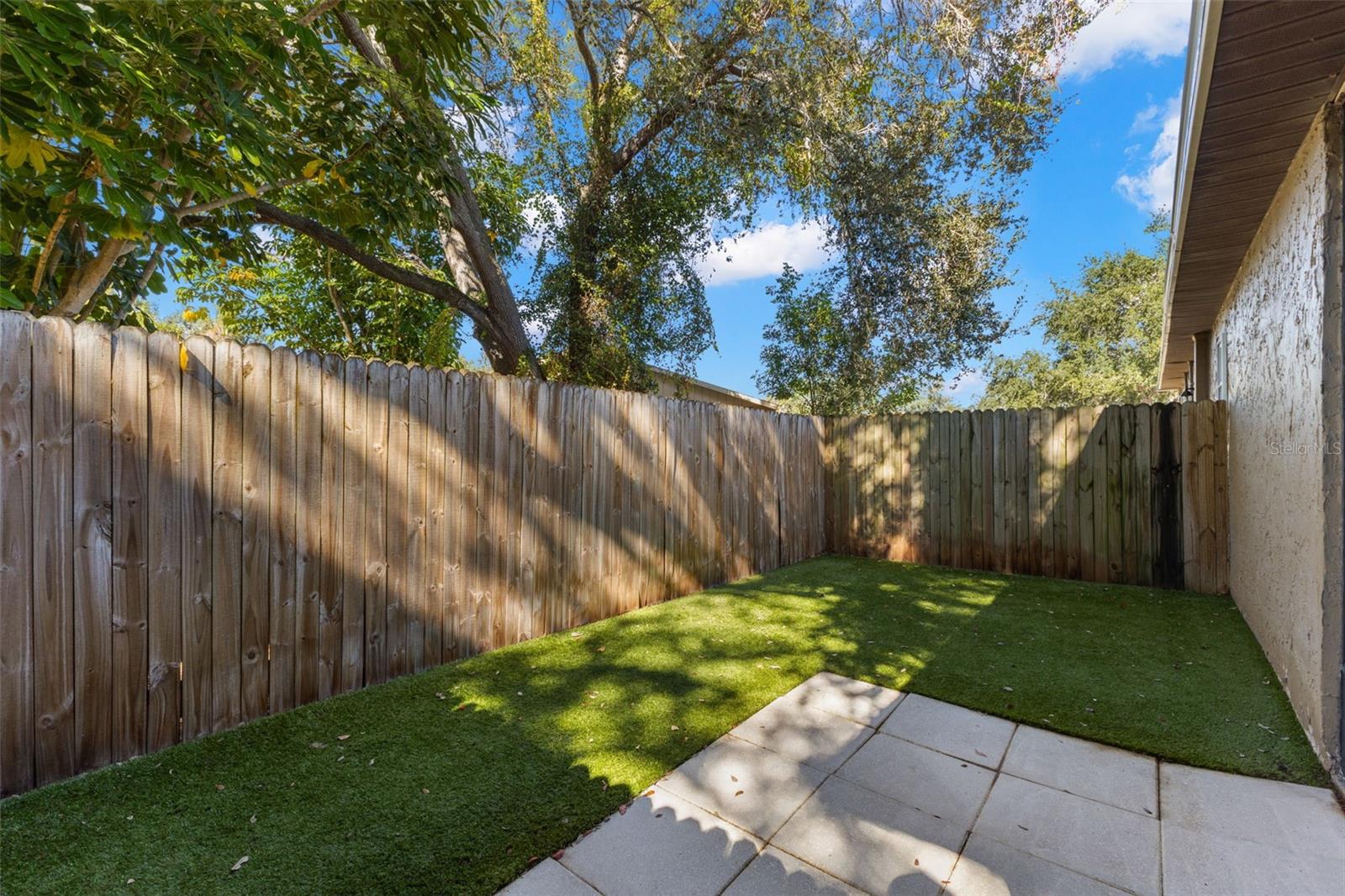 Image 32 of 33 For 112 Meadowcross Drive