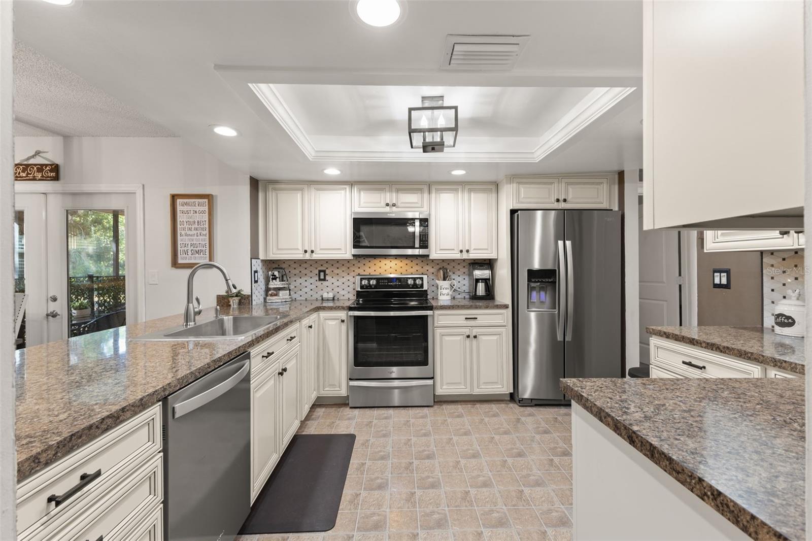 Image 5 of 33 For 112 Meadowcross Drive