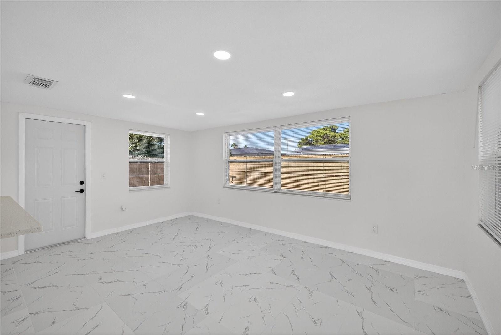 Image 11 of 31 For 7617 Christina Lane