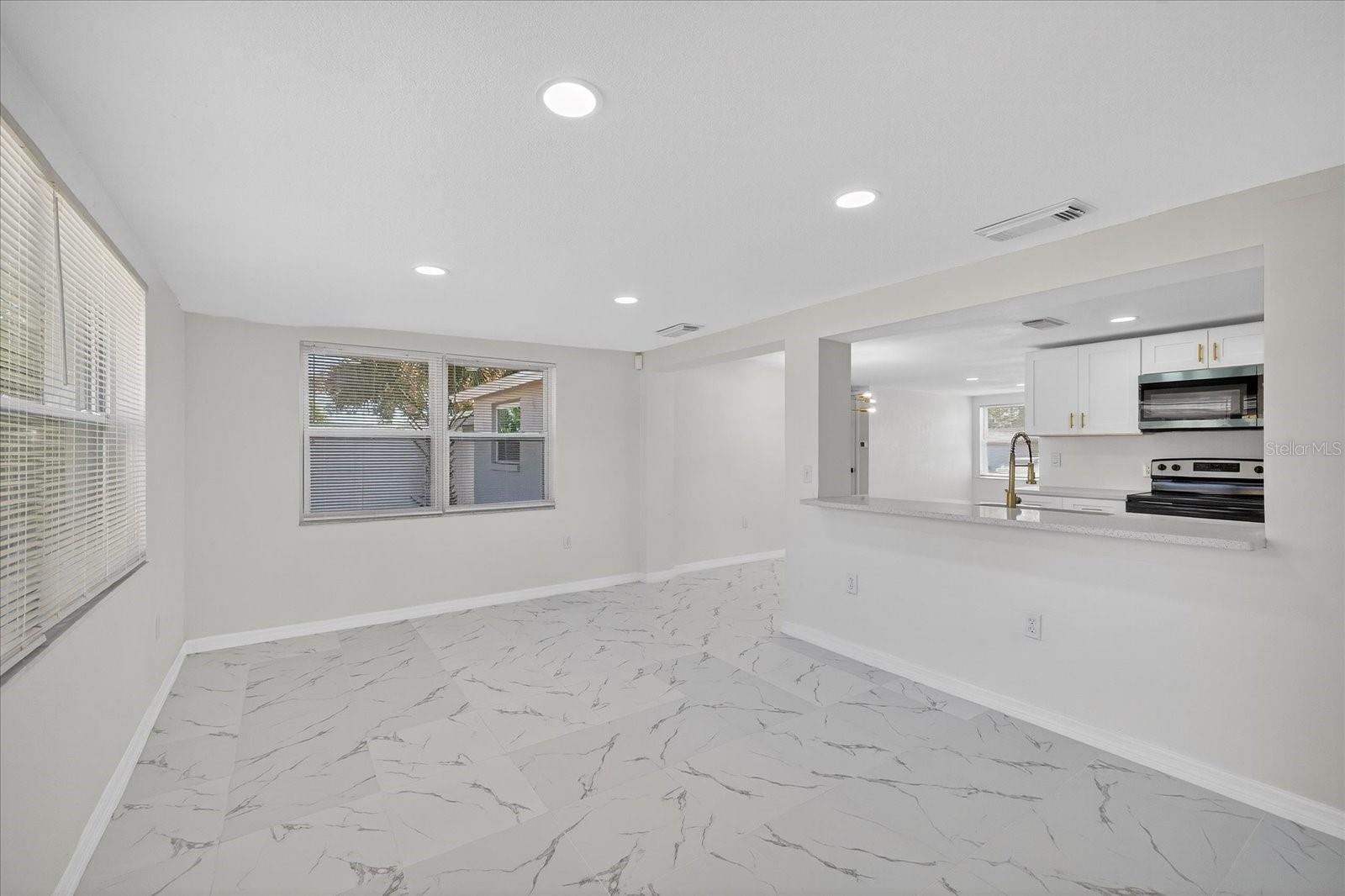 Image 13 of 31 For 7617 Christina Lane