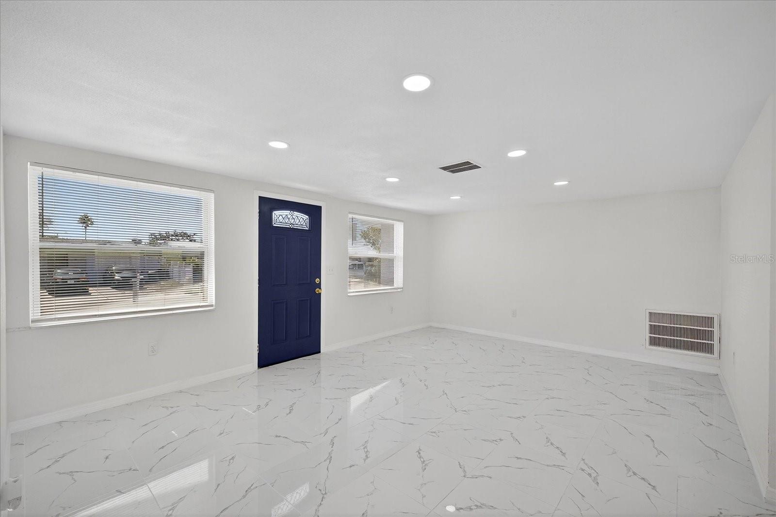 Image 6 of 31 For 7617 Christina Lane