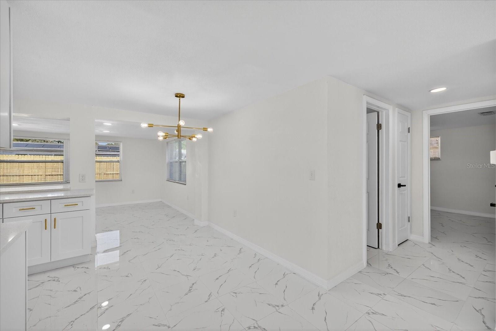 Image 7 of 31 For 7617 Christina Lane