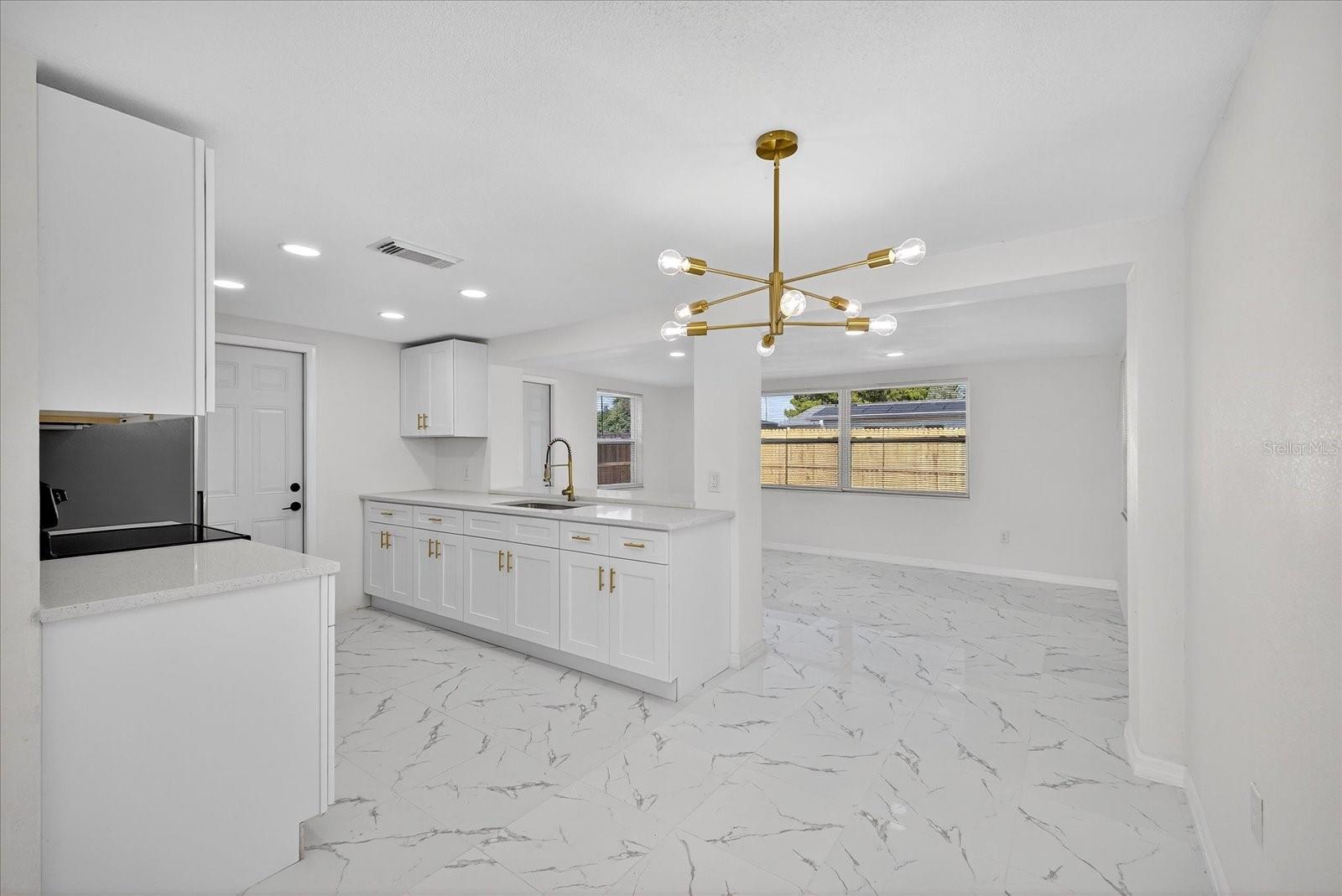 Image 8 of 31 For 7617 Christina Lane