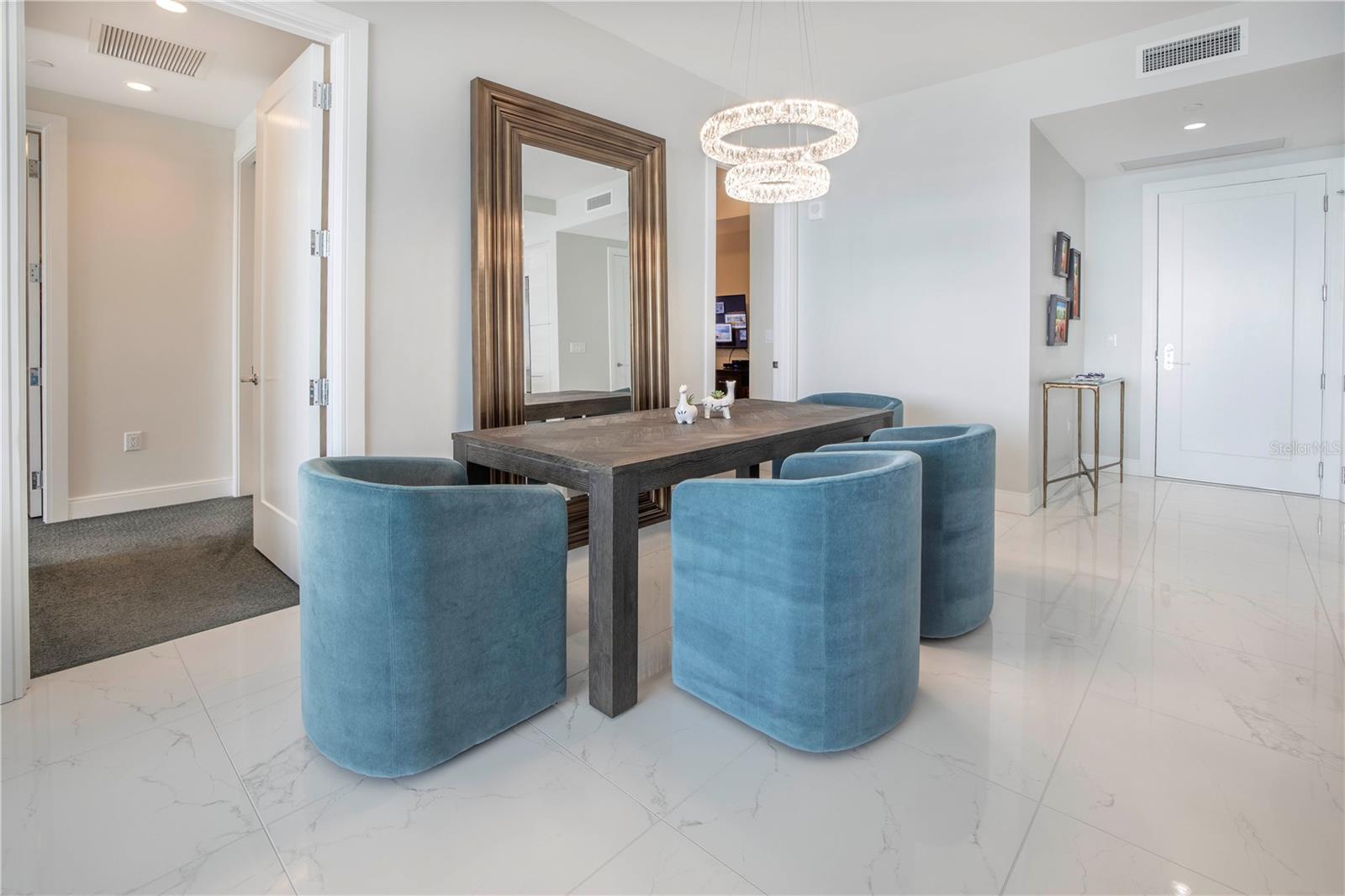 Listing photo id 9 for 100 1st Avenue N 1804